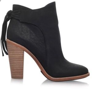 Vince Camuto black ankle boot “linford”